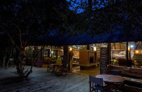 Embonisweni Cabin | 135 m² Lodge ∙ 4 guests