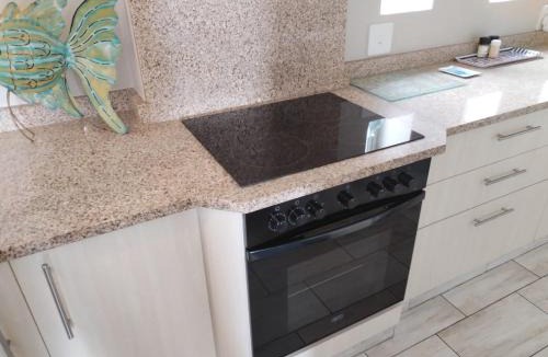 Kingsborough Apartment | 138 Stella Maris, 73 Beach Road, Amanzimtoti Durban South Africa