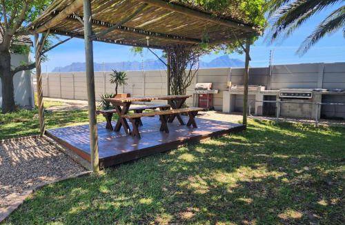 Ottery Bed & Breakfast | 14 m² Bed and breakfast ∙ 5 bedrooms ∙ 10 guests