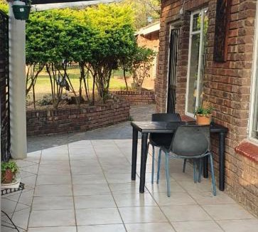 Nelspruit Apartment | 14 Stratos