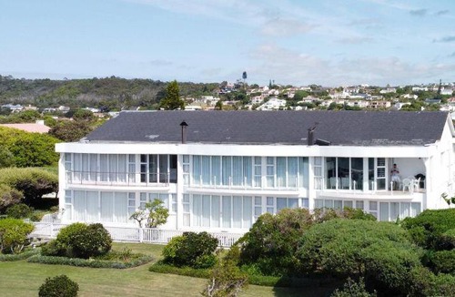 Robberg Beach Apartment | 140 m² Apartment ∙ 3 bedrooms ∙ 6 guests