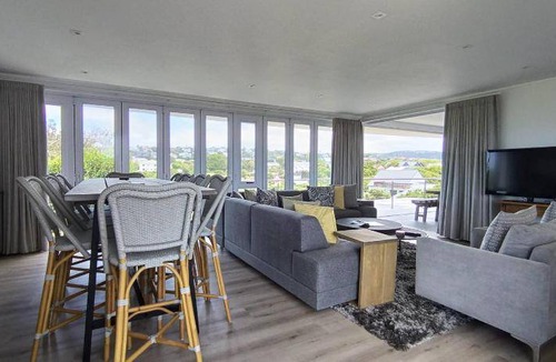 Robberg Beach Apartment | 140 m² Apartment ∙ 3 bedrooms ∙ 6 guests