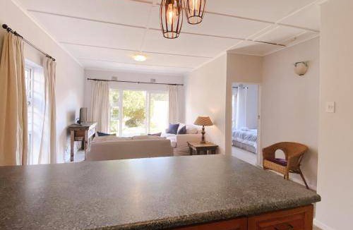 Kenton on Sea Apartment | 140 m² Apartment ∙ 3 bedrooms ∙ 5 guests