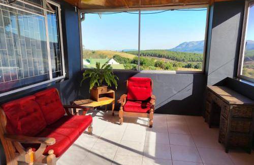 Graskop Apartment | 140 m² Apartment ∙ 4 bedrooms ∙ 8 guests