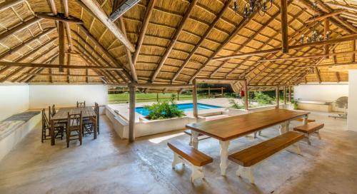 Lanseria Ski Chalet | 140 m² Chalet ∙ 3 bedrooms ∙ 10 guests