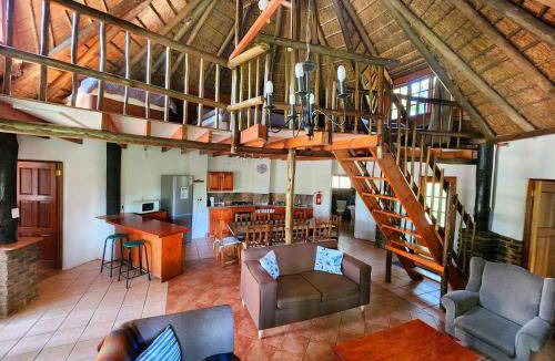 Lanseria Ski Chalet | 140 m² Chalet ∙ 3 bedrooms ∙ 10 guests