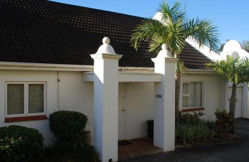 Port Edward Villa | 140 m² Villa ∙ 3 bedrooms ∙ 6 guests