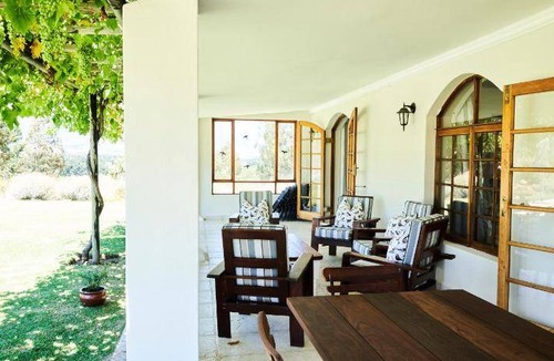 Tulbagh House | 1400 m² Farmhouse ∙ 6 bedrooms ∙ 127 guests
