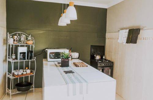Blue Crane Route Bed & Breakfast | 15 m² Bed and breakfast ∙ 2 guests