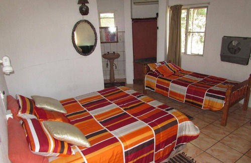 Thorny Bush Game Reserve Resort | 15 m² Private room ∙ 1 bedroom ∙ 5 guests
