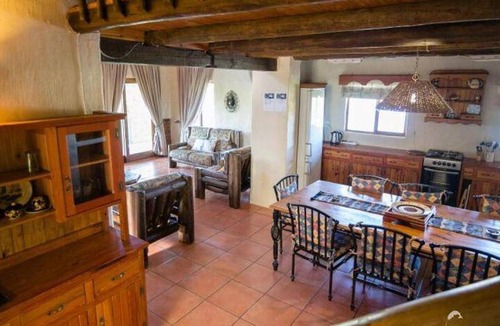 Dullstroom Apartment | 150 m² Apartment ∙ 4 bedrooms ∙ 10 guests