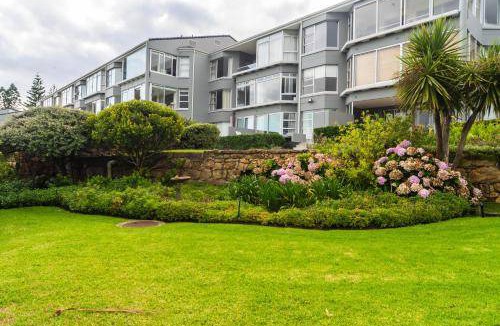 Eastcliff Apartment | 150 m² Apartment ∙ 2 bedrooms ∙ 4 guests