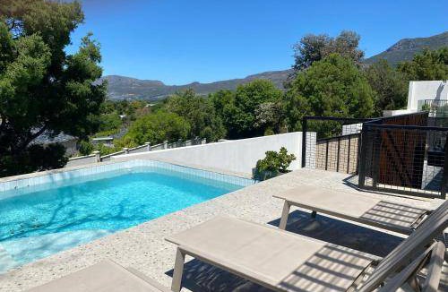 Constantia Apartment | 150 m² Apartment ∙ 3 bedrooms ∙ 6 guests