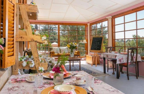 Mossel Bay Bed & Breakfast | 150 m² Bed and breakfast ∙ 2 bedrooms ∙ 127 guests