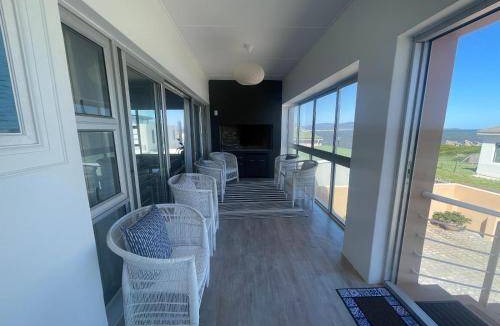 Kleinmond Bed & Breakfast | 150 m² Bed and breakfast ∙ 3 bedrooms ∙ 6 guests
