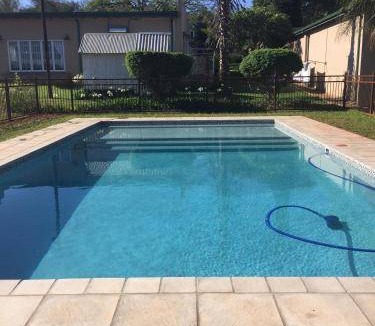 White River Bed & Breakfast | 150 m² Bed and breakfast ∙ 4 bedrooms ∙ 8 guests