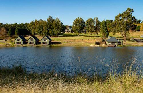 Nottingham Road House | 150 m² Farmhouse ∙ 2 bedrooms ∙ 6 guests