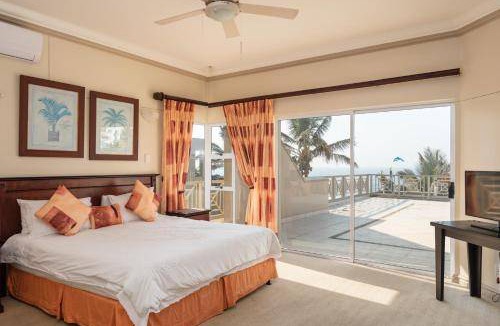 Shaka's Rock House | 150 m² House ∙ 4 bedrooms ∙ 12 guests