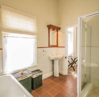 Graaff-Reinet House | 150 m² House ∙ 2 bedrooms ∙ 4 guests