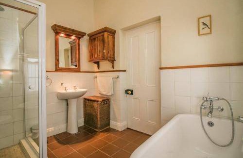 Graaff-Reinet House | 150 m² House ∙ 2 bedrooms ∙ 4 guests