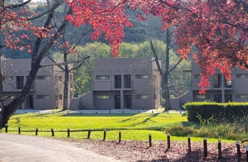 Cathkin Park Resort | 150 m² Resort ∙ 5 bedrooms ∙ 12 guests