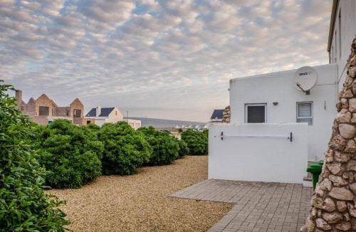 Stompneusbaai Villa | 150 m² Villa ∙ 3 bedrooms ∙ 6 guests
