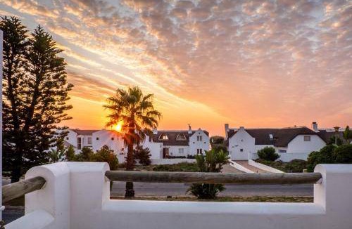 Stompneusbaai Villa | 150 m² Villa ∙ 3 bedrooms ∙ 6 guests