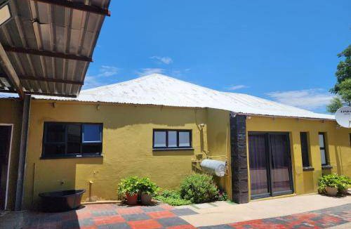 Vryburg Bed & Breakfast | 16 m² Bed and breakfast ∙ 2 guests