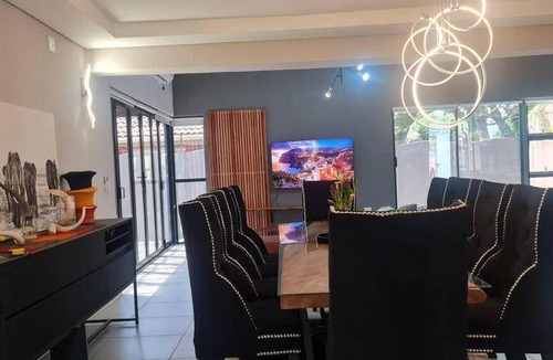 Malelane House | 16 m² House ∙ 4 bedrooms ∙ 8 guests