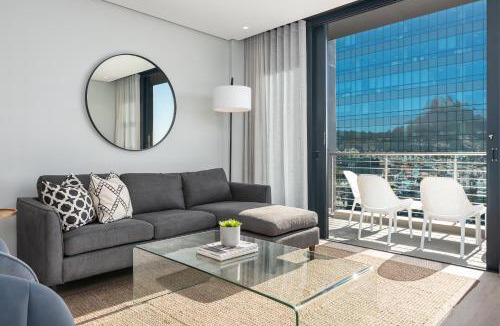 Cape Town City Centre Apartment | 16 on Bree Luxury Apartments