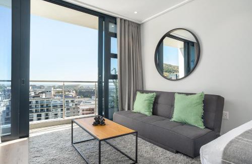 Cape Town City Centre Apartment | 16 on Bree Luxury Apartments