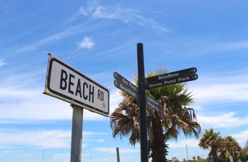 Mouille Point Apartment | 16 Serenity Studio - Dolphin Bay