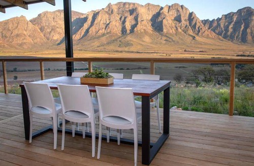 Slanghoek Apartment | 160 m² Apartment ∙ 2 bedrooms ∙ 4 guests
