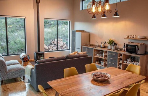 Slanghoek Apartment | 160 m² Apartment ∙ 2 bedrooms ∙ 4 guests