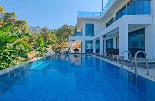 Faralya House | 160 m² House ∙ 4 bedrooms ∙ 8 guests