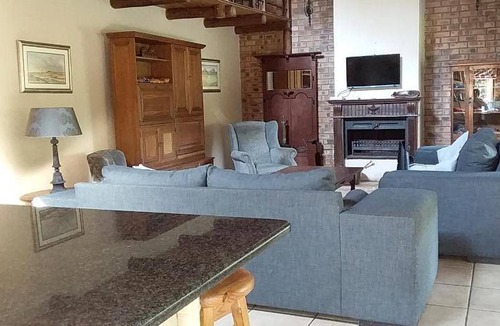 Schoemanskloof Apartment | 162 m² Apartment ∙ 3 bedrooms ∙ 6 guests