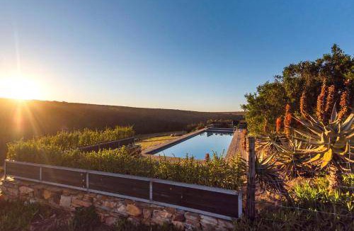 Nelson Mandela Bay Resort | 17 m² Resort ∙ 4 bedrooms ∙ 8 guests