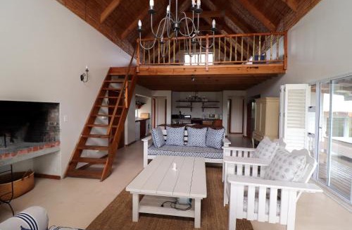 Arniston House | 17 On 6 Arniston