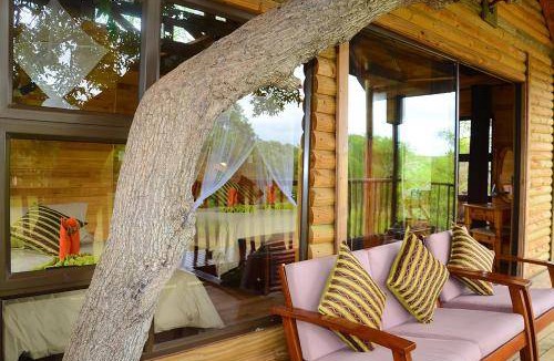 Thorny Bush Game Reserve Cabin | 175 m² Lodge ∙ 2 bedrooms ∙ 127 guests