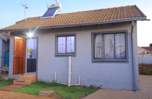 Polokwane Apartment | 18 m² Apartment ∙ 1 bedroom ∙ 2 guests
