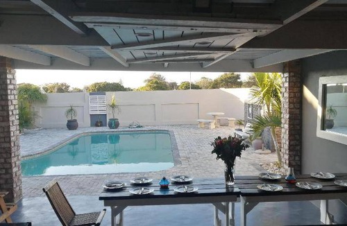 Port Elizabeth Bed & Breakfast | 18 m² Bed and breakfast ∙ 4 guests