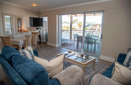 Waterfront Apartment | 18 Quay West, Waterfront