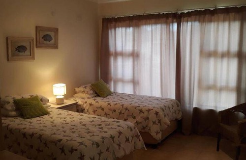 Ramsgate South Apartment | 180 m² Apartment ∙ 3 bedrooms ∙ 6 guests
