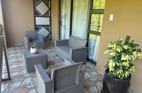 Athlone Apartment | 180 m² Apartment ∙ 3 bedrooms ∙ 6 guests