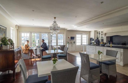 Greater Johannesburg Metropolitan Area Bed & Breakfast | 180 m² Bed and breakfast ∙ 2 guests