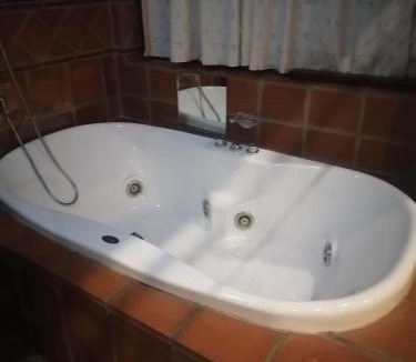 Brooklyn Bed & Breakfast | 180 On Anderson Guest House