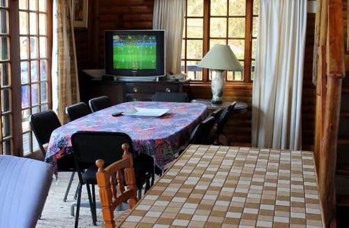 Hammanskraal House | 185 m² House ∙ 4 bedrooms ∙ 8 guests