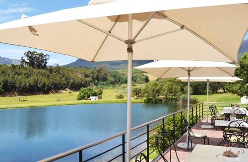 Stellenbosch Bed & Breakfast | 190 m² Bed and breakfast ∙ 2 bedrooms ∙ 99 guests
