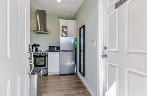 Sunnyvale Condo | 1bd/1ba Sunnyvale Suite w/Private Fenced Patio
