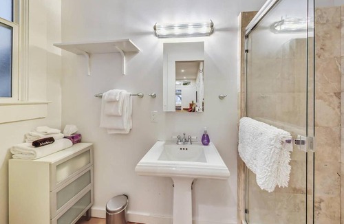 Pacific Heights House | 1BR Condo Heart of Pac Heights WD Walk Score 97